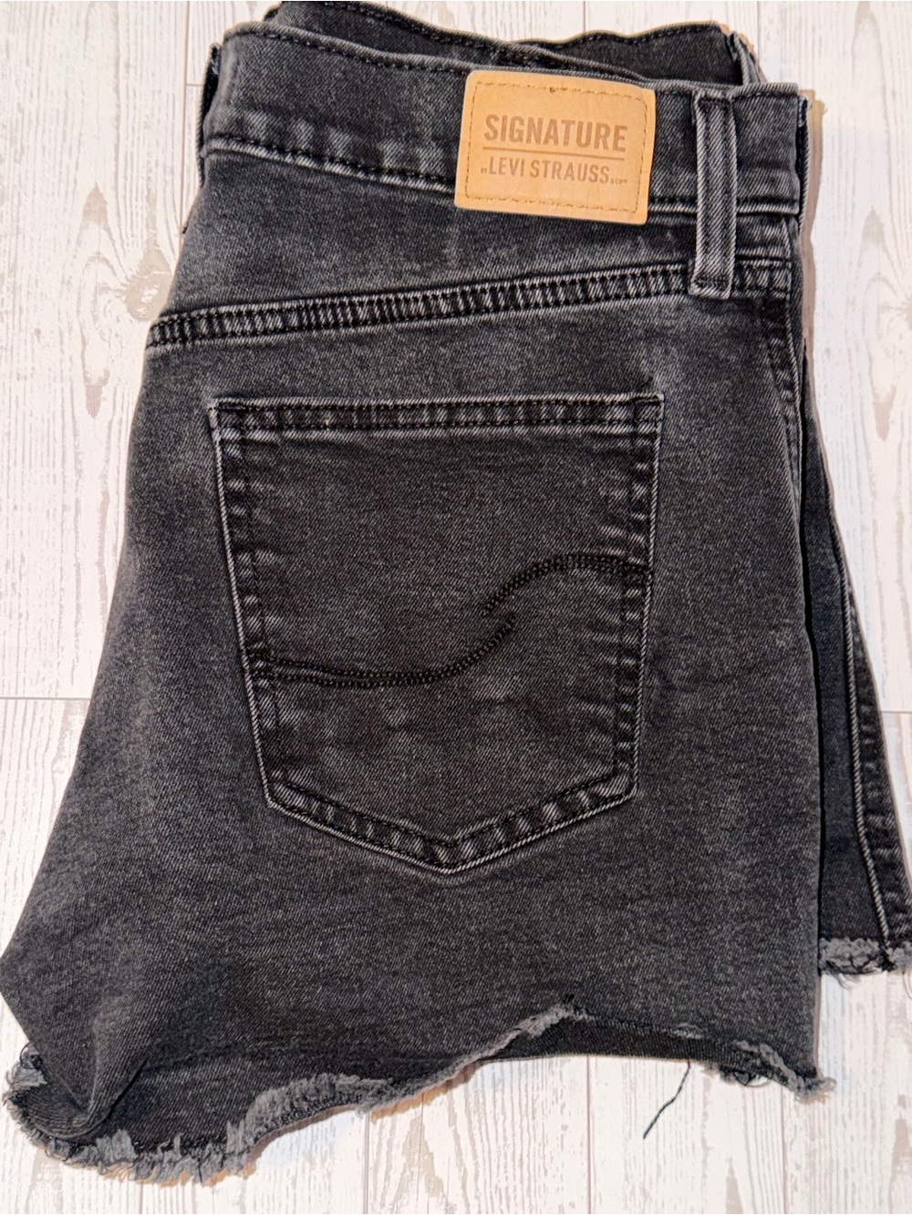 Signature by Levi Strauss Women’s Charcoal Black Cropped Denim Shorts